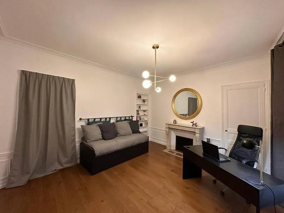 Apartment So Chic 72 Montmatre Apartement D'Exception Paris